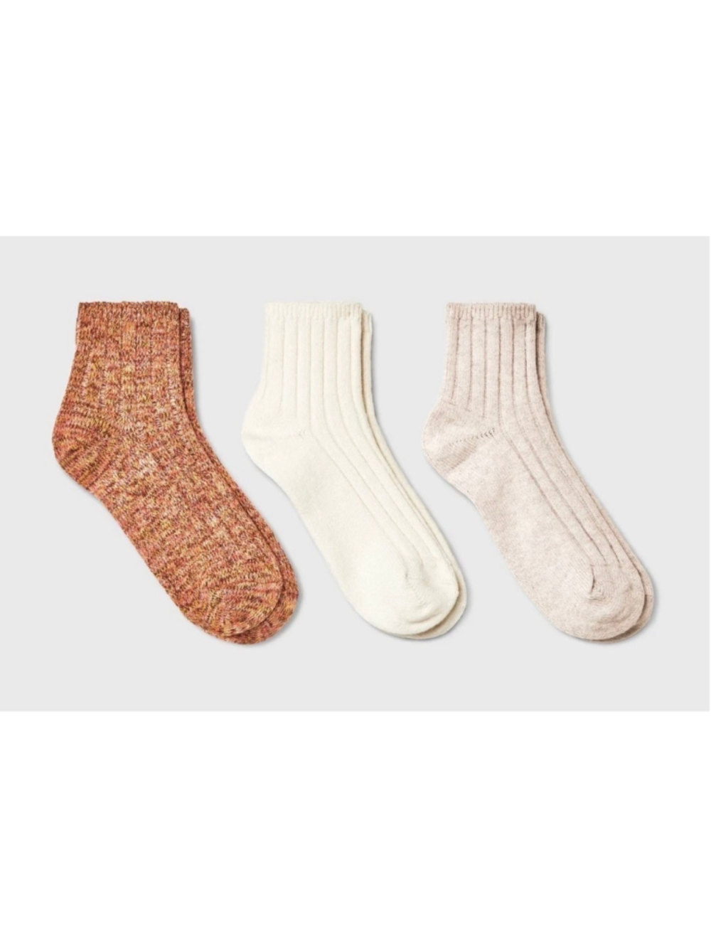 NEW Set of 3 Universal Thread Ankle Socks 4-10